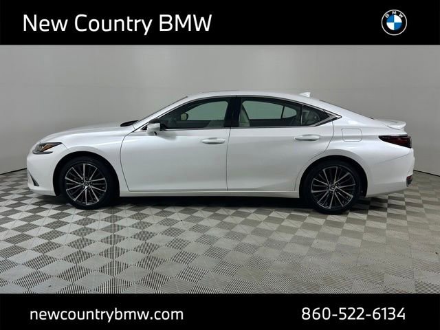 Used 2023 Lexus ES 300h w/ Premium Package FWD image 4