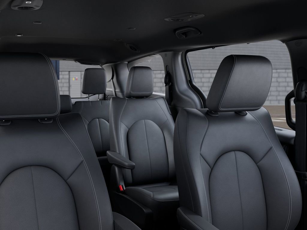 New 2026 Chrysler Pacifica Select AWD/4WD image 26