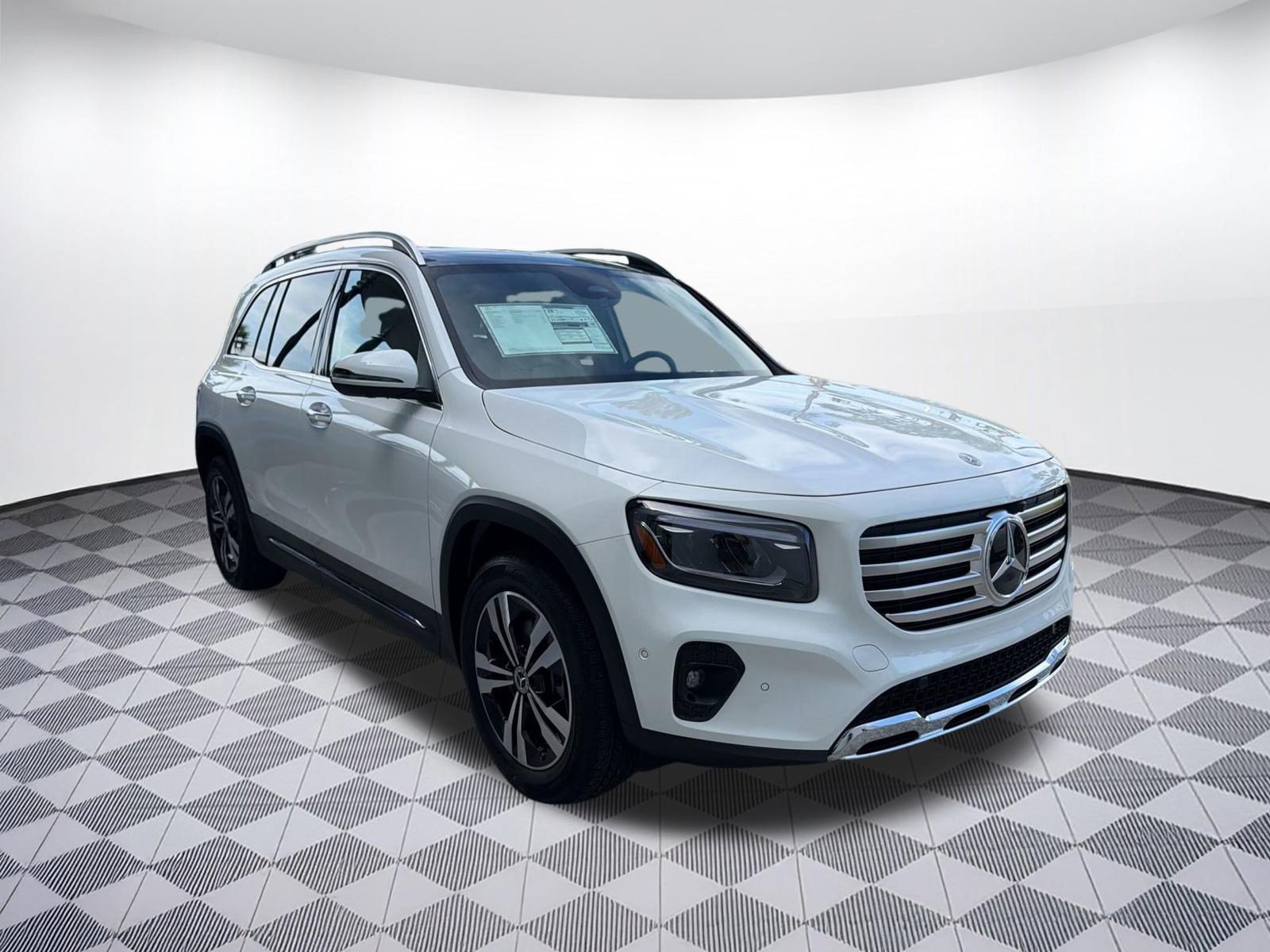 Used 2026 Mercedes-Benz GLB 250 image 7