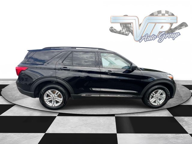Used 2023 Ford Explorer XLT w/ Equipment Group 202A AWD/4WD image 5