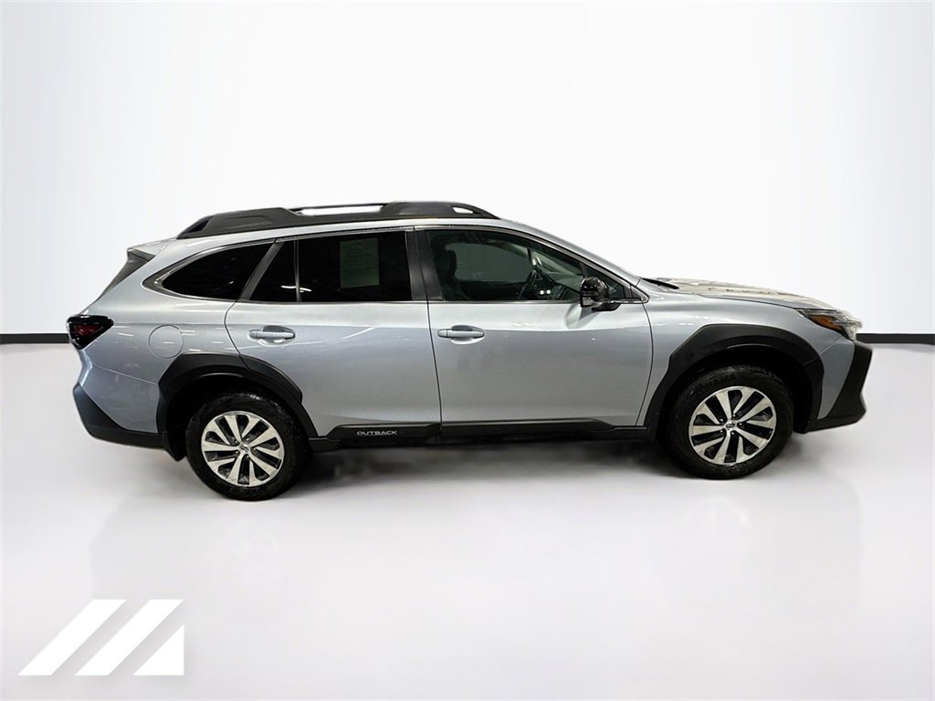 Certified 2023 Subaru Outback Premium image 4