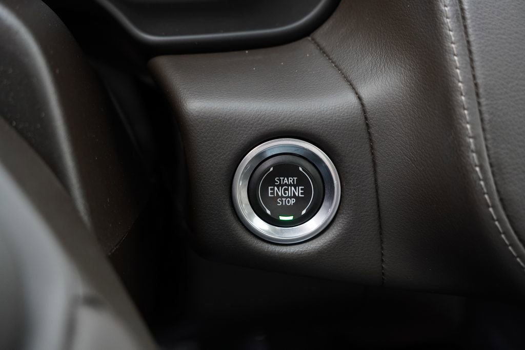 Used 2022 Chevrolet Tahoe LT w/ LT Signature Package image 37