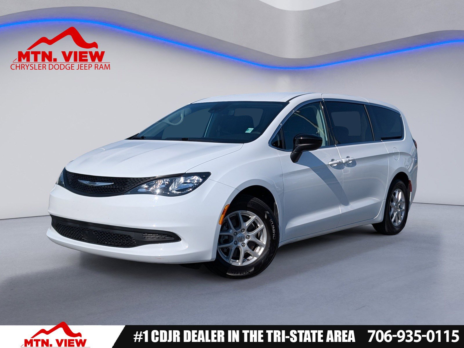 Used 2024 Chrysler Voyager LX FWD video 1