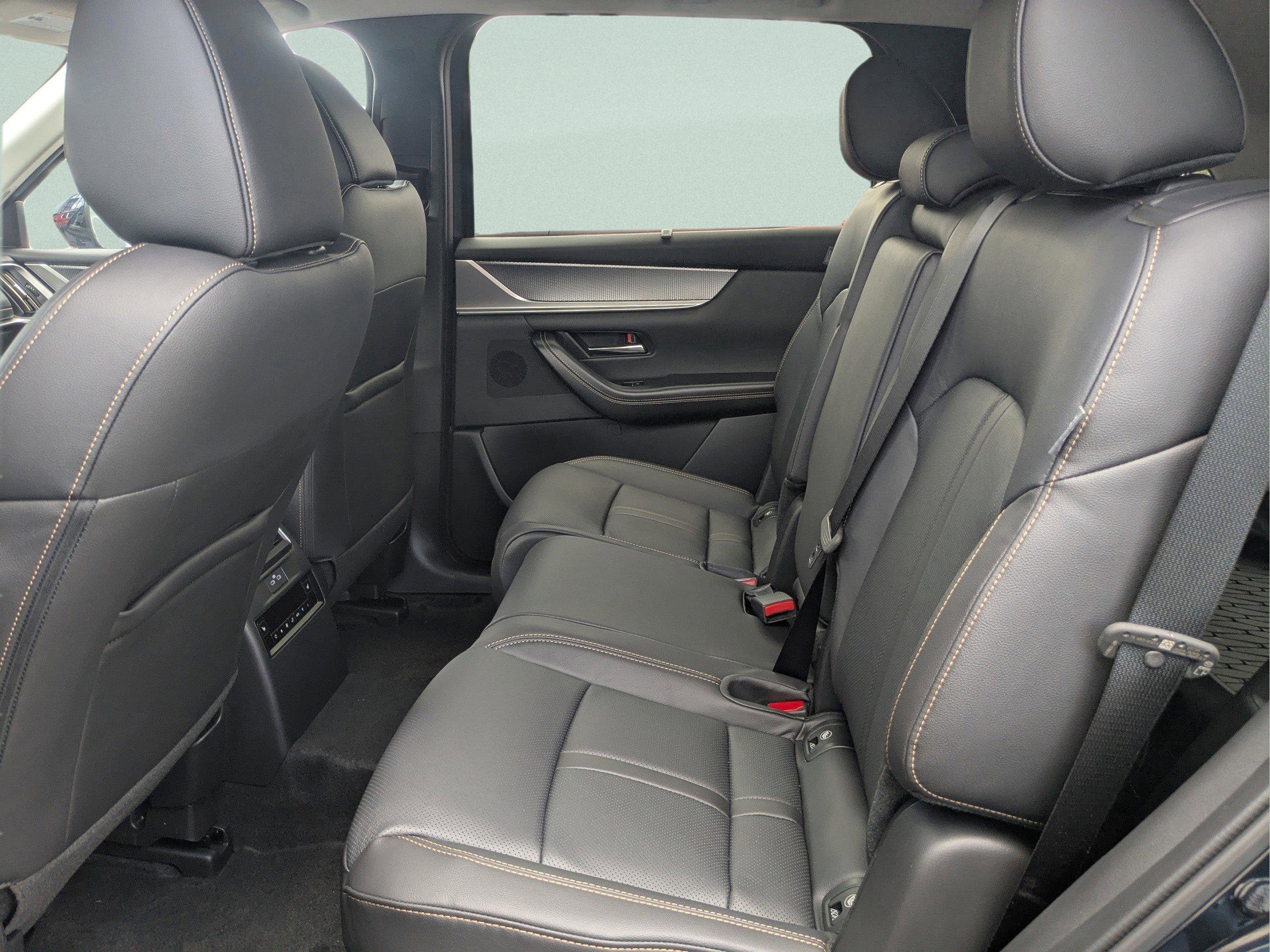 New 2026 MAZDA CX-90 Plug-In Hybrid w/ Preferred image 12