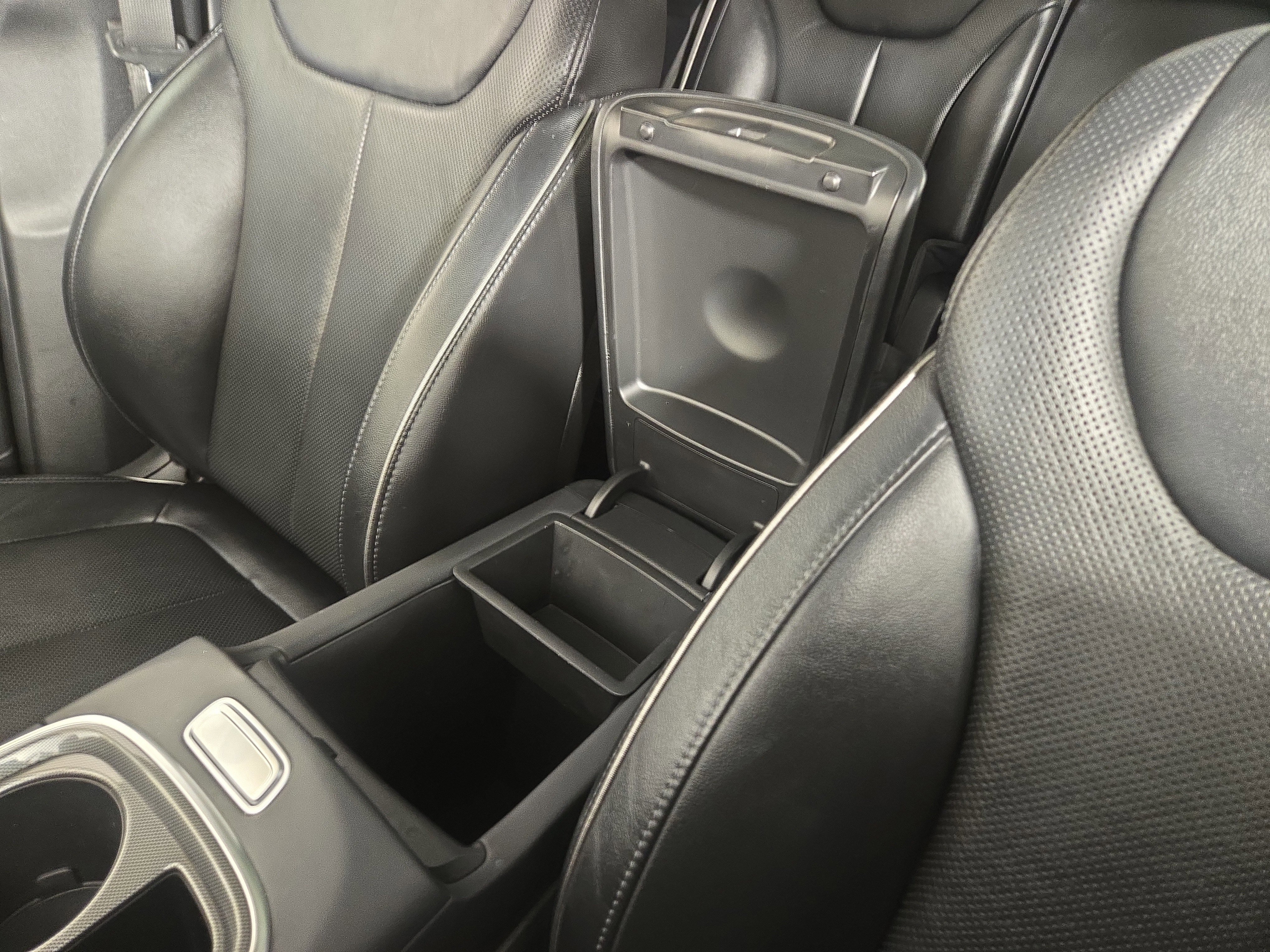 Used 2022 Hyundai Santa Fe Limited image 28