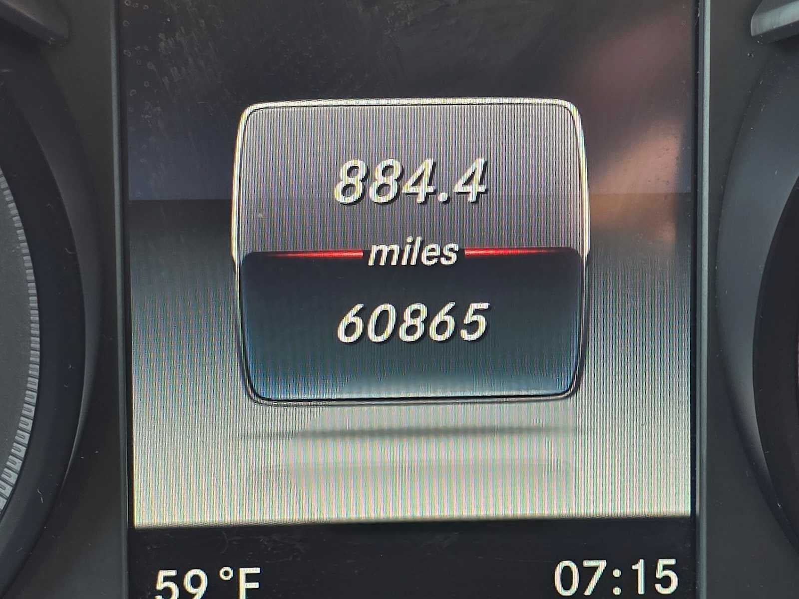 Used 2017 Mercedes-Benz GLC 300 4MATIC image 26