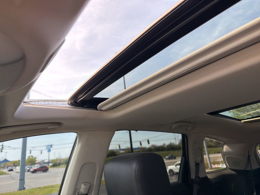 Used 2013 INFINITI JX35 AWD w/ Premium Pkg image 13