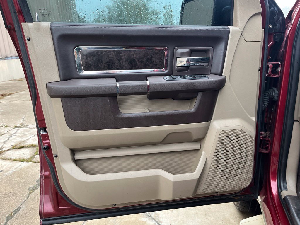 Used 2012 RAM 1500 Laramie Longhorn AWD/4WD image 16