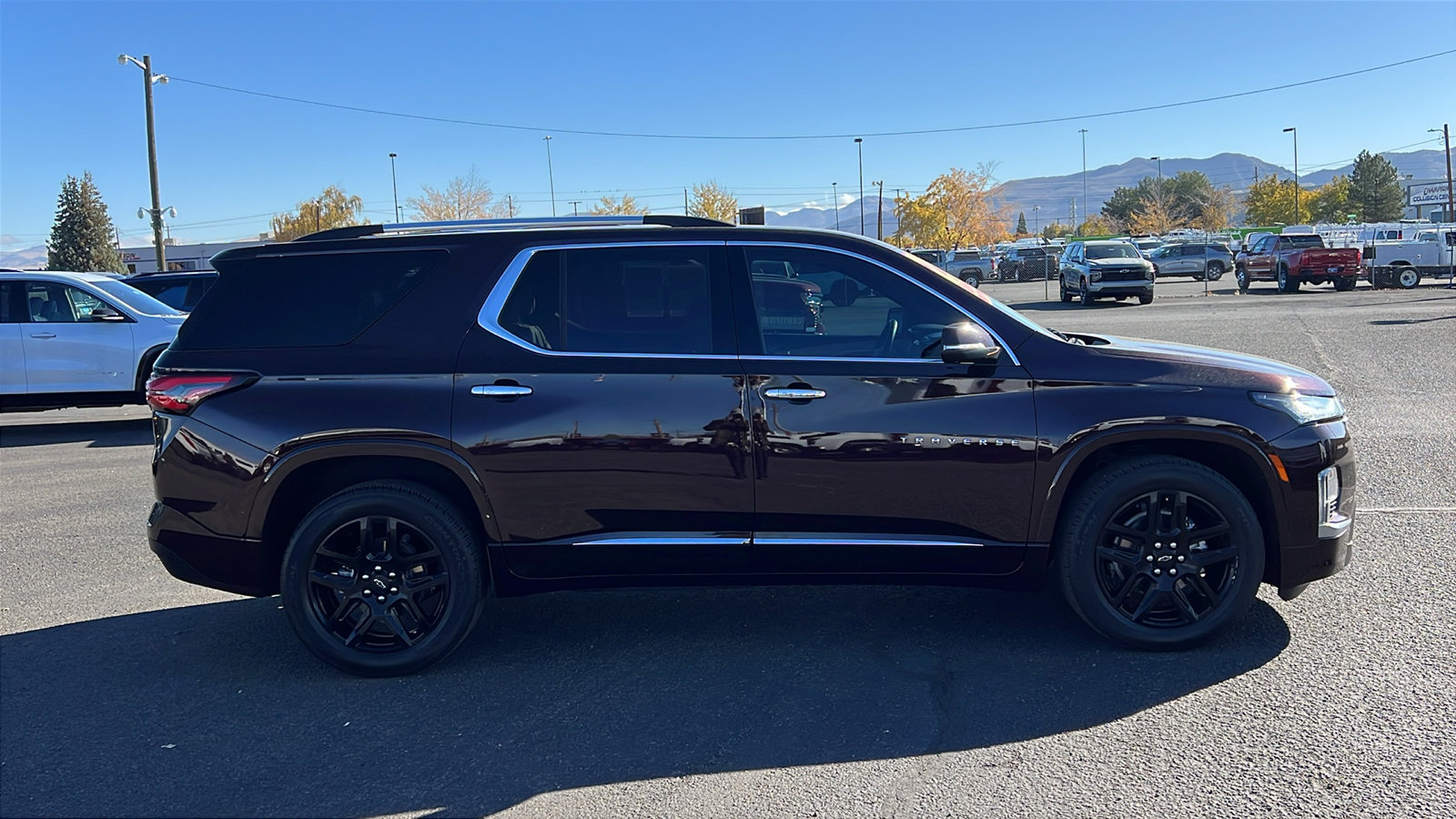 Certified 2023 Chevrolet Traverse Premier w/ LPO, Floor Liner Package image 4