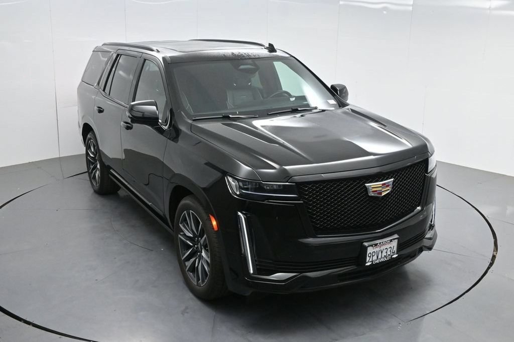 Used 2024 Cadillac Escalade Sport w/ Touring Package AWD/4WD image 58