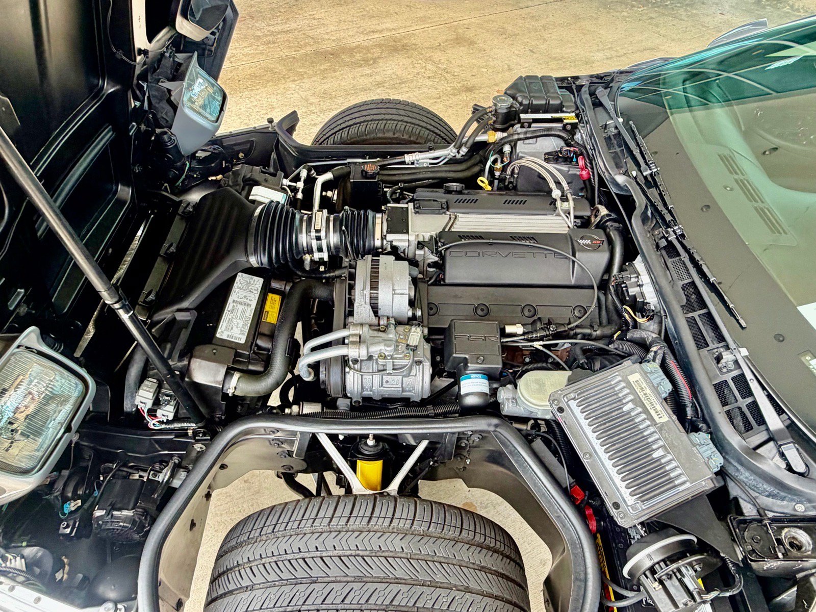 Used 1996 Chevrolet Corvette Coupe RWD image 33