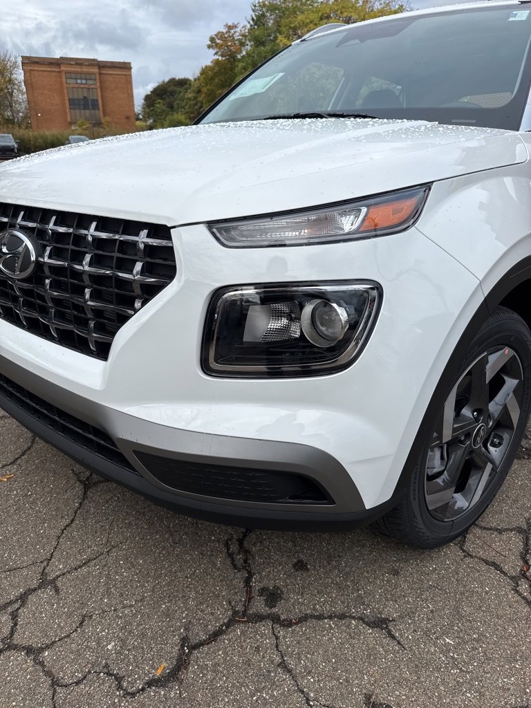 New 2026 Hyundai Venue SEL image 9