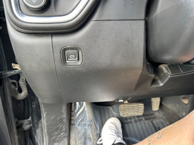 Used 2019 Chevrolet Silverado 1500 LT image 28