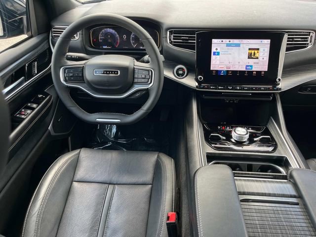 Used 2023 Jeep Wagoneer Series III w/ Convenience Group I image 3