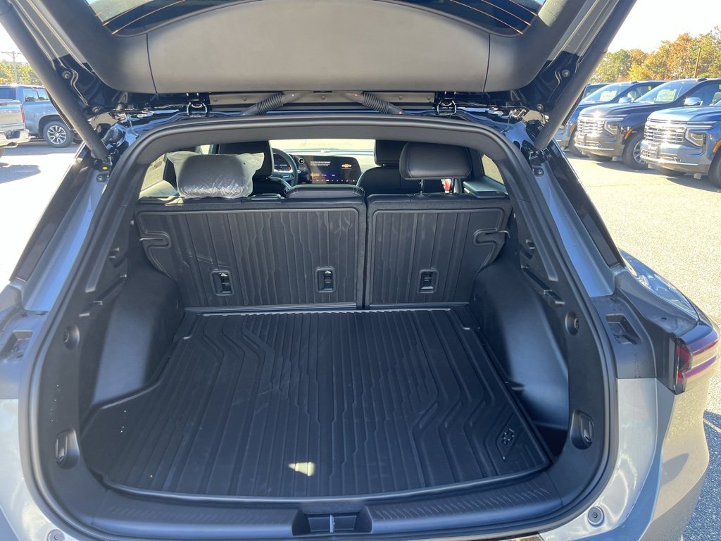 New 2026 Chevrolet Equinox EV RS image 6