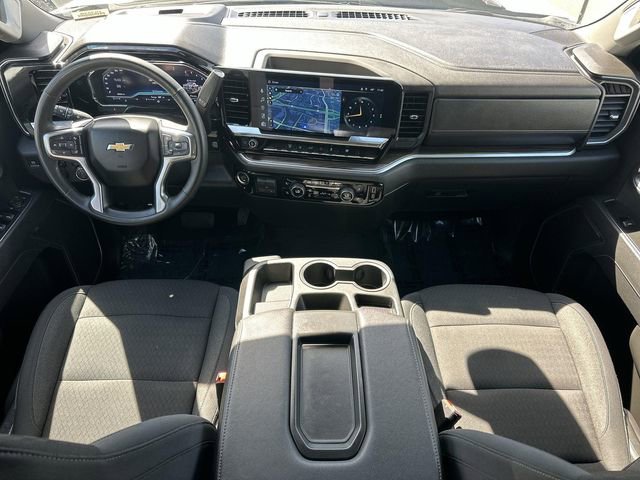 Used 2025 Chevrolet Silverado 3500 LT w/ Convenience Package image 19