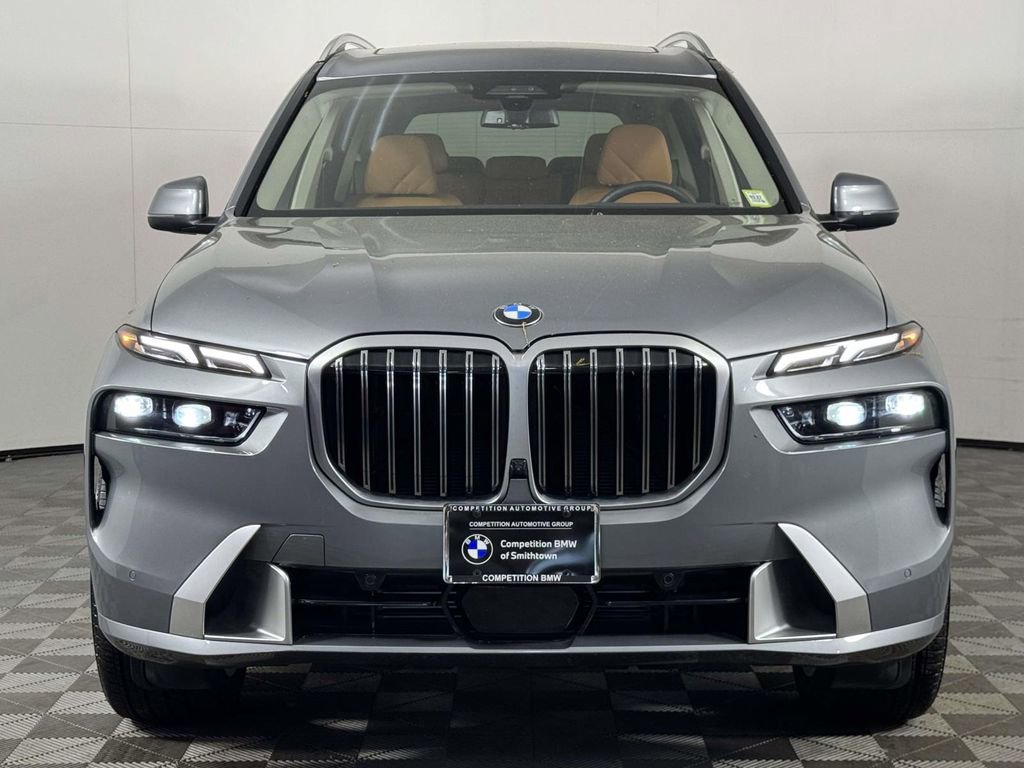 Used 2026 BMW X7 xDrive40i AWD/4WD image 6