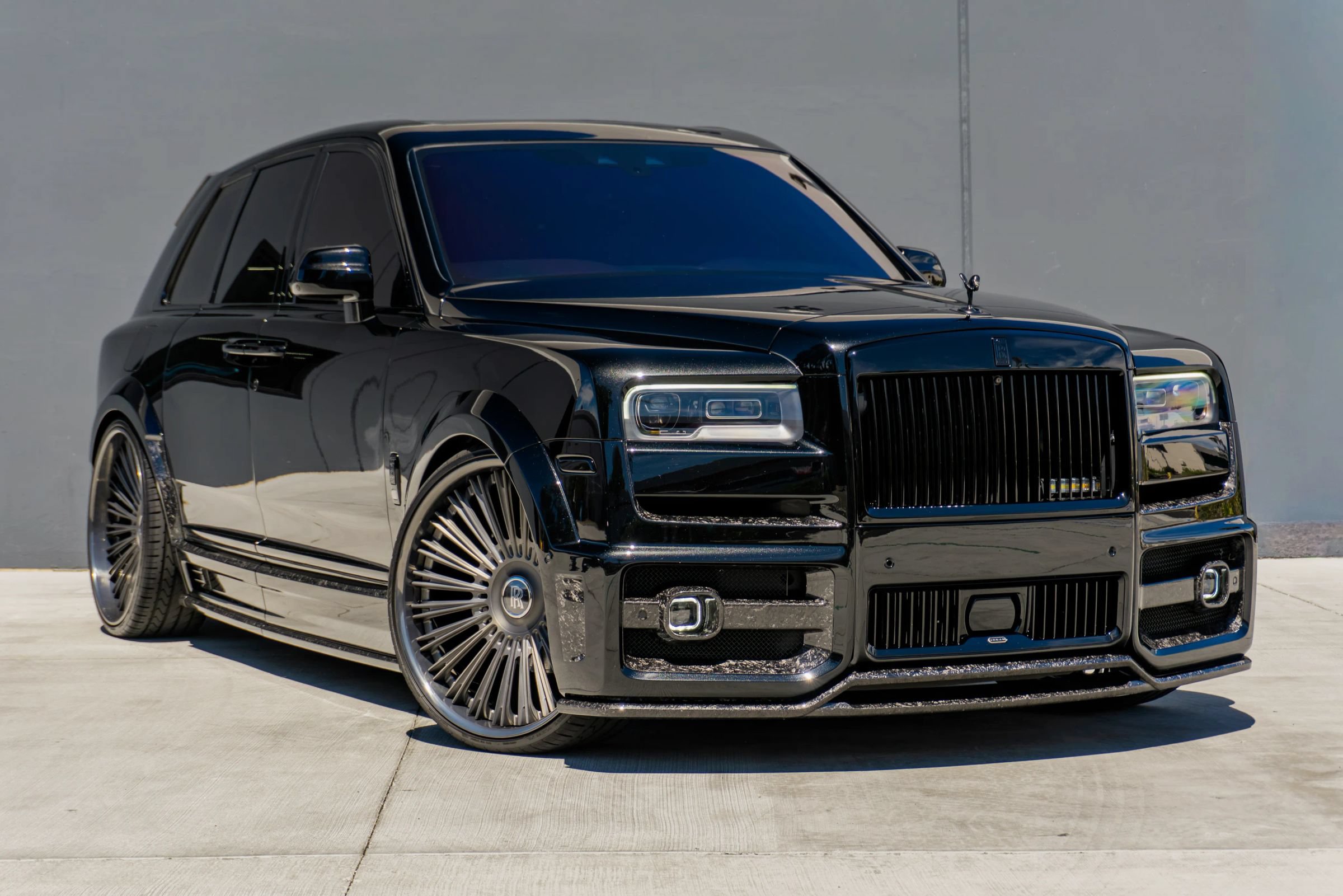 Used 2019 Rolls-Royce Cullinan AWD/4WD image 5