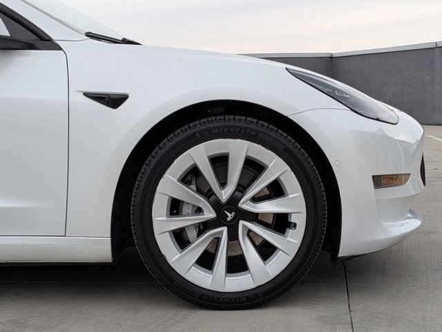 Used 2021 Tesla Model 3 Standard Range Plus image 11