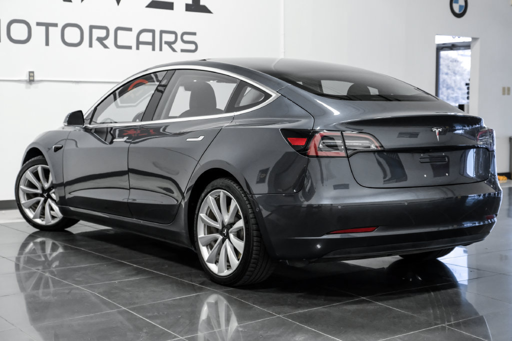 Used 2018 Tesla Model 3 Long Range RWD image 11