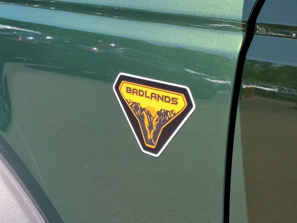 Certified 2022 Ford Bronco Badlands AWD/4WD image 28