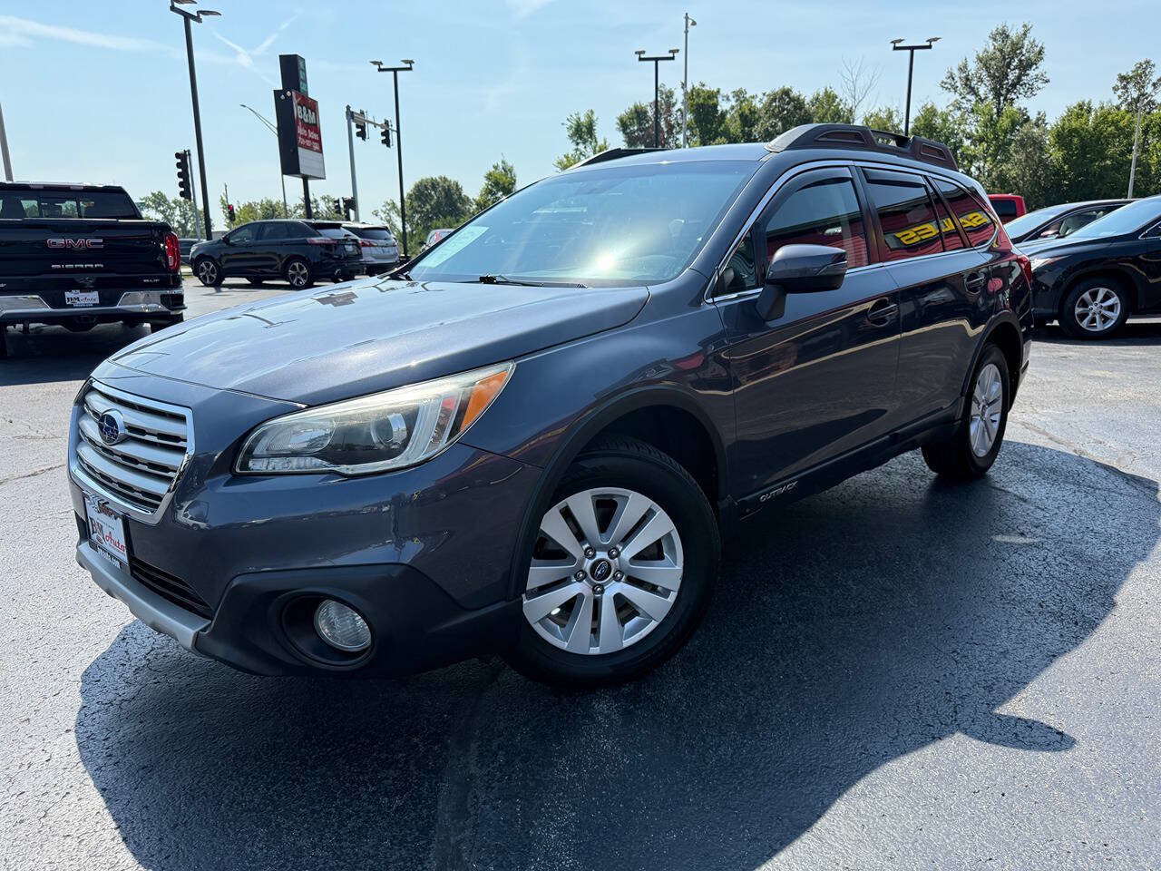 Used 2015 Subaru Outback 2.5i Premium AWD/4WD image 3
