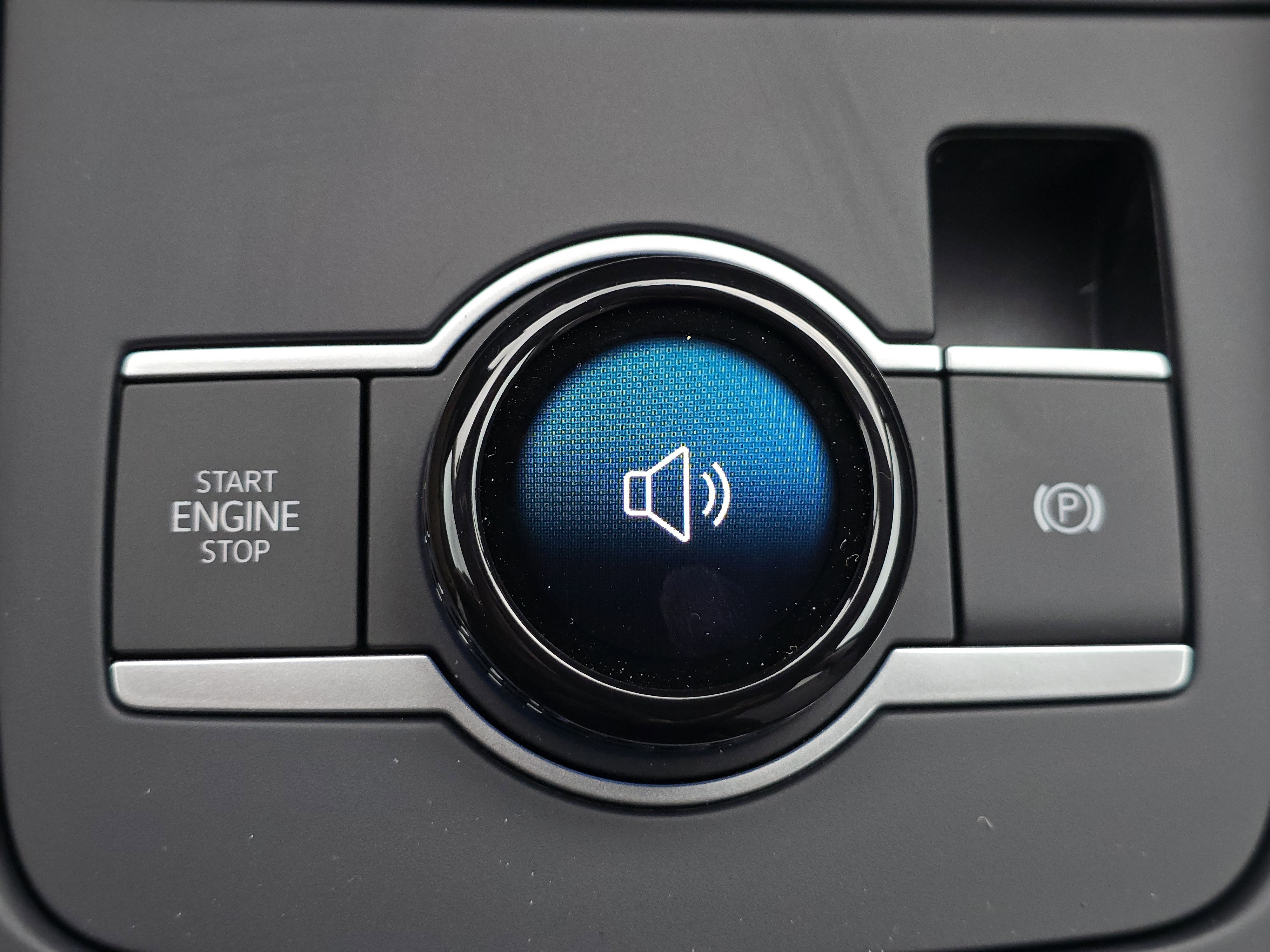 New 2025 Volkswagen Tiguan S image 14