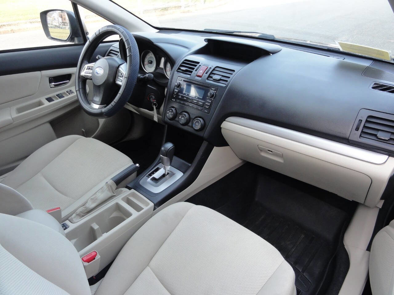 Used 2014 Subaru Impreza 2.0i Premium image 13