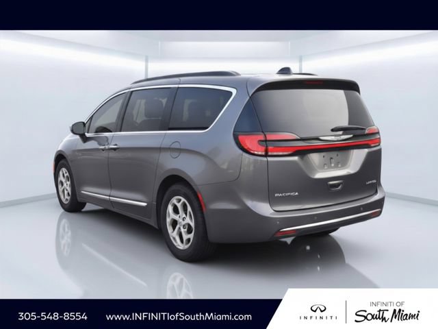 Used 2023 Chrysler Pacifica Limited FWD image 6