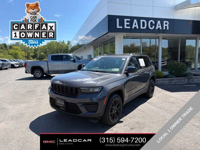 Used 2024 Jeep Grand Cherokee Altitude AWD/4WD image 1