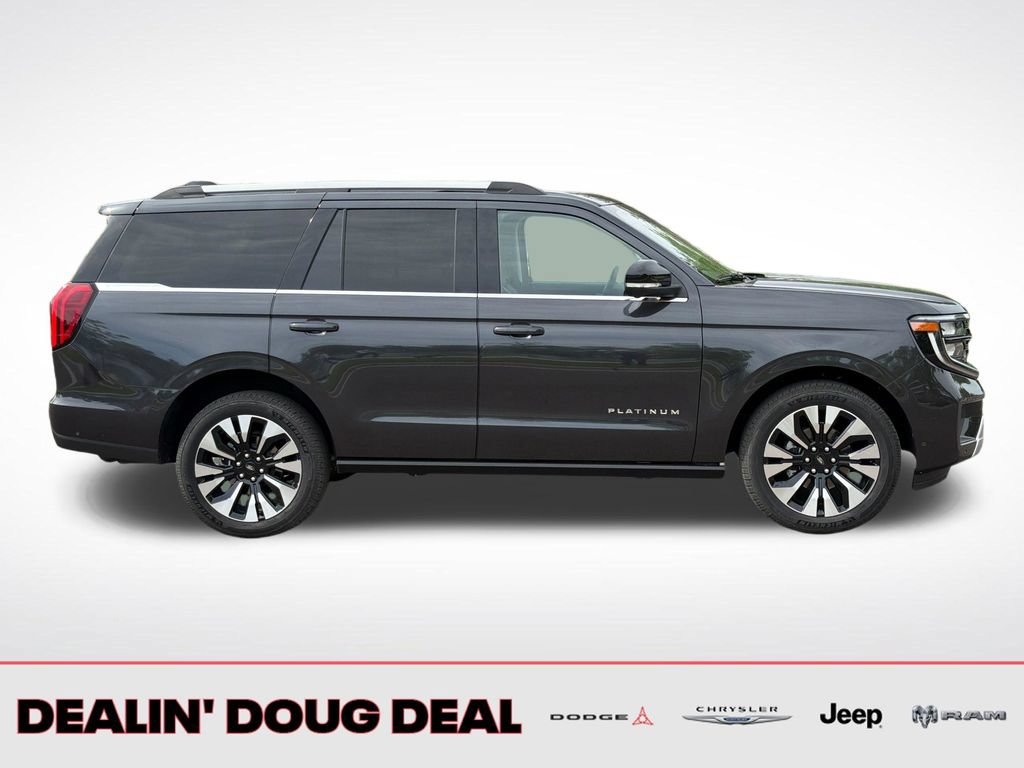 Used 2025 Ford Expedition Platinum w/ Driver's Package AWD/4WD image 7