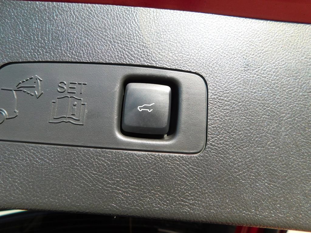 Used 2022 Lincoln Corsair AWD w/ Equipment Group 101A image 21