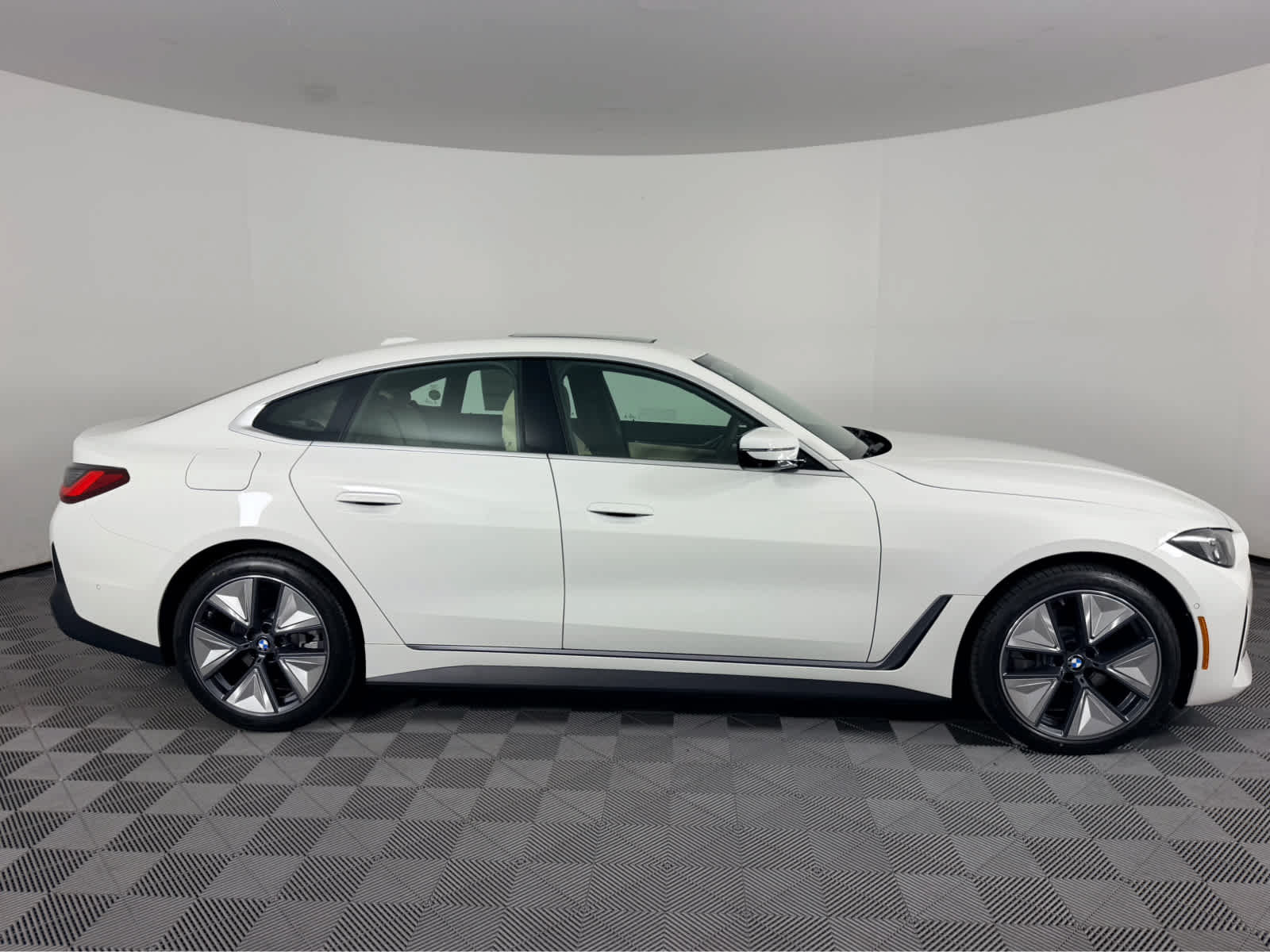 New 2026 BMW i4 eDrive40 w/ Premium Package RWD image 2