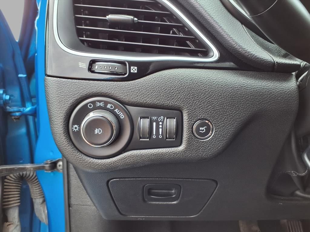 Certified 2023 Jeep Cherokee Altitude Lux image 15