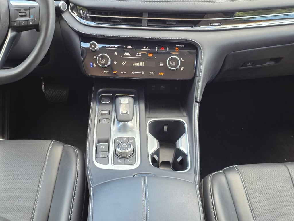 Used 2023 INFINITI QX60 Luxe w/ Performance Audio Package AWD/4WD image 17