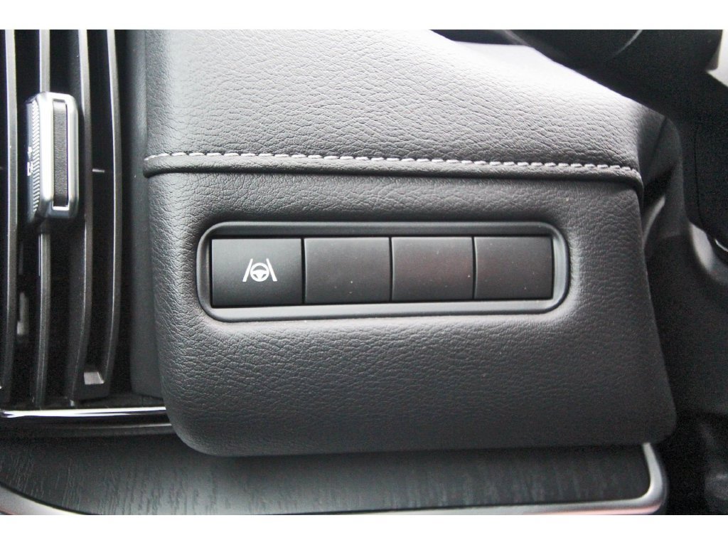 Certified 2026 Nissan Armada SV RWD image 22