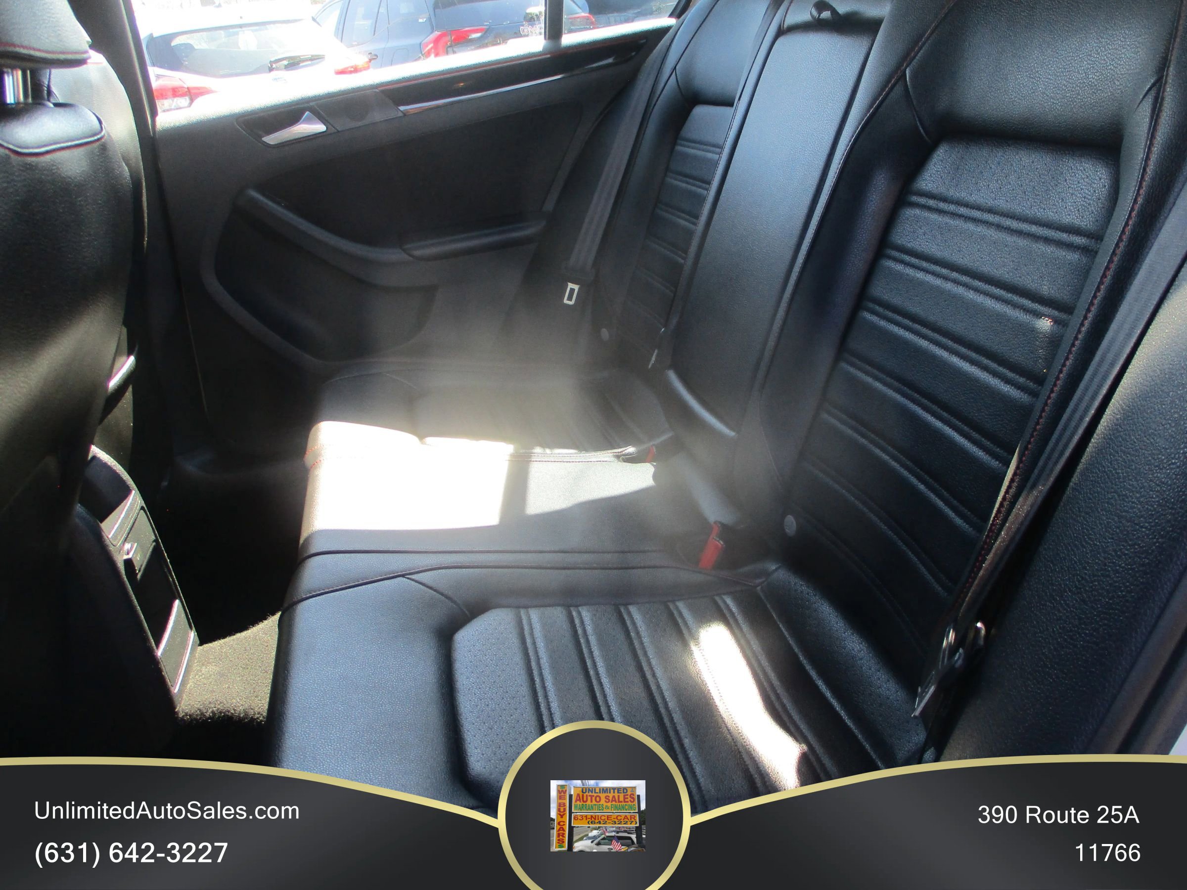 Used 2017 Volkswagen Jetta GLI FWD image 6
