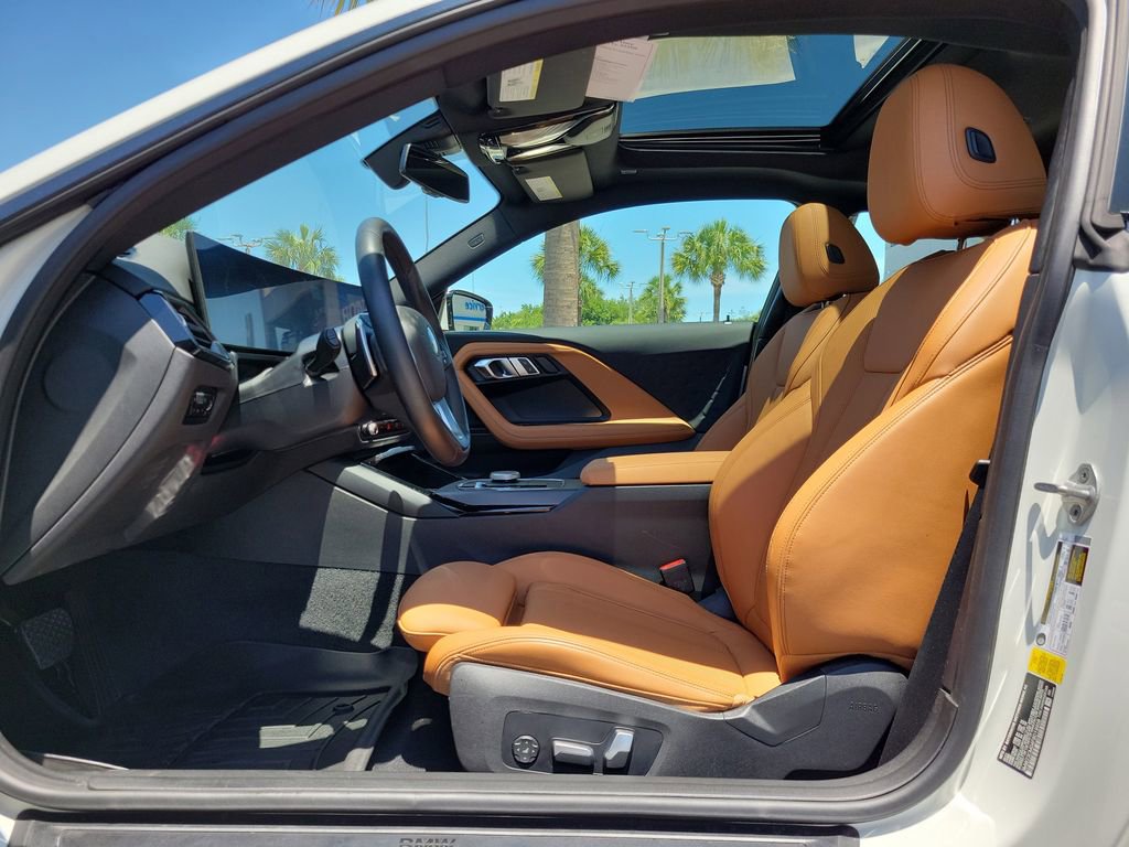 Used 2023 BMW 230i Coupe w/ Premium Package RWD image 20