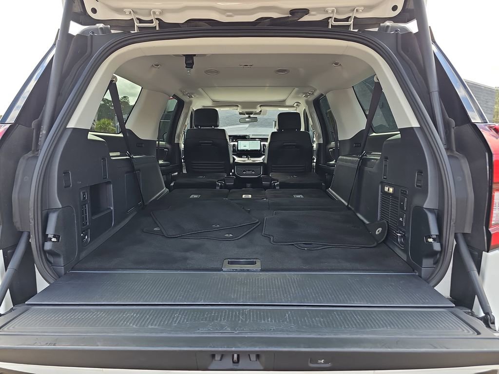 Used 2025 Ford Expedition Max Platinum image 17