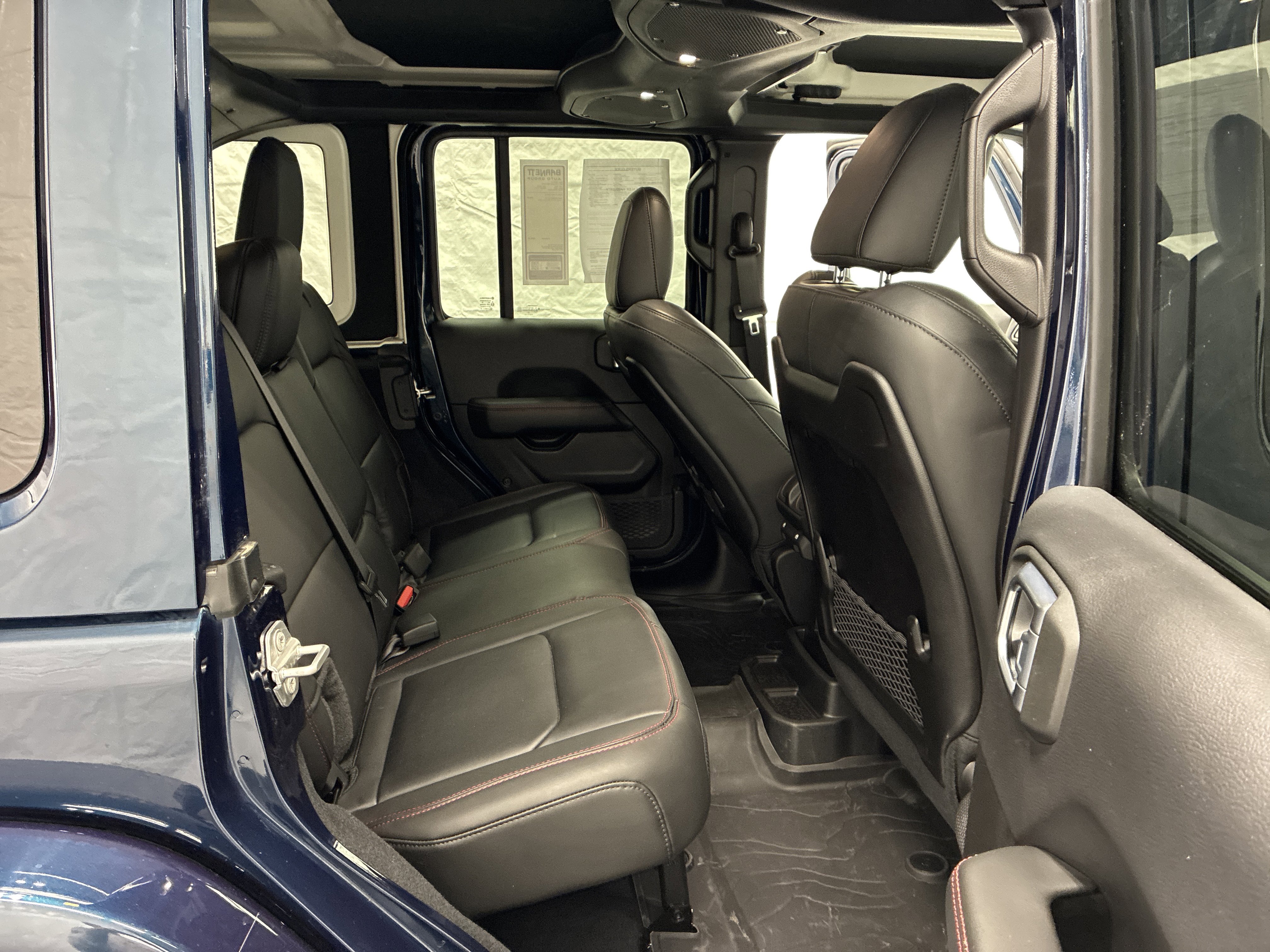 Certified 2025 Jeep Wrangler Unlimited Rubicon AWD/4WD image 11