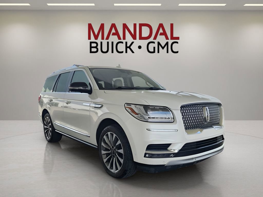 Used 2020 Lincoln Navigator Reserve w/ Luxury Package image 4