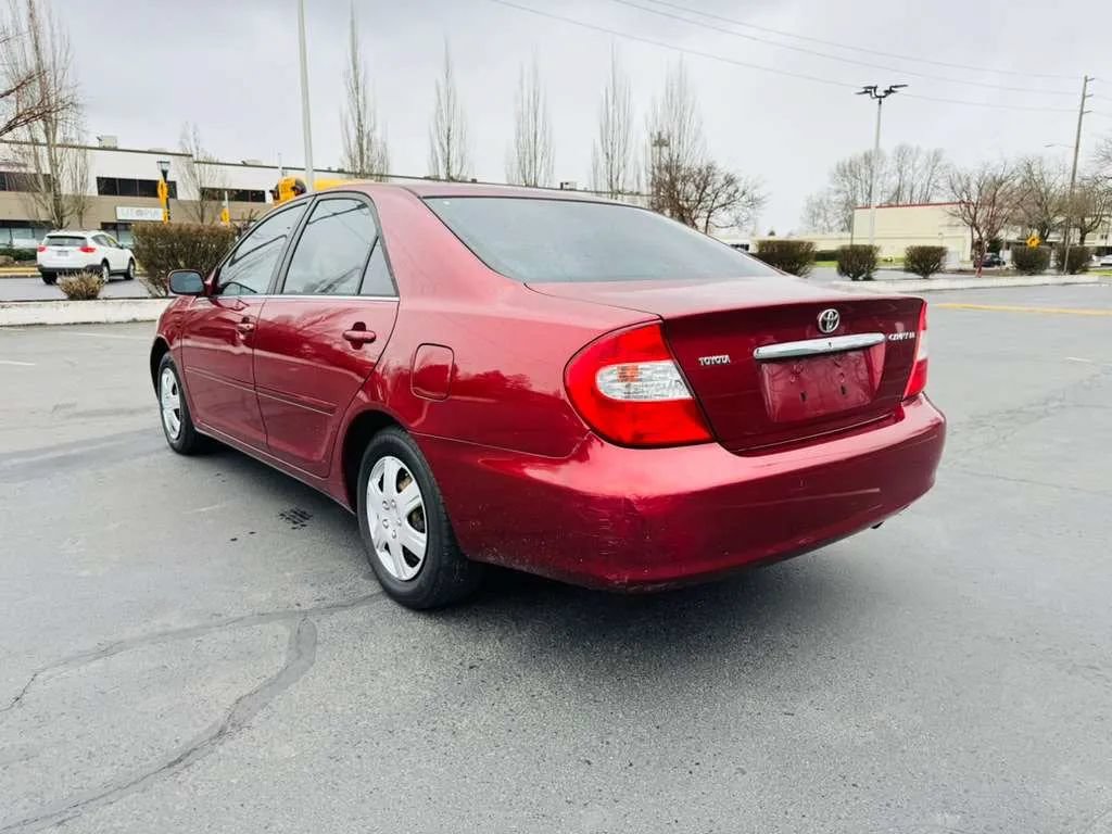 Used 2002 Toyota Camry LE FWD image 3