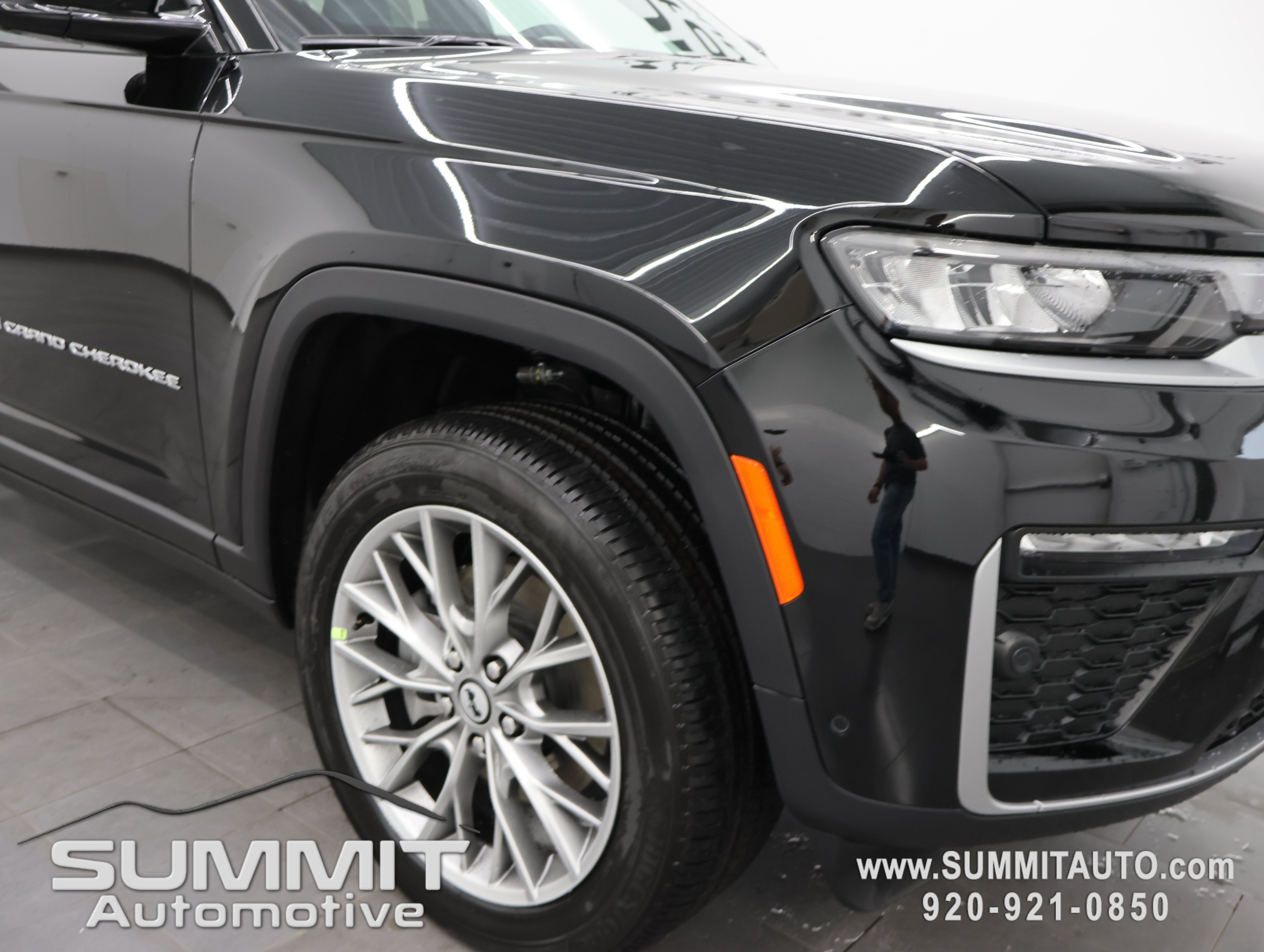 New 2027 Jeep Grand Cherokee L Limited AWD/4WD image 28