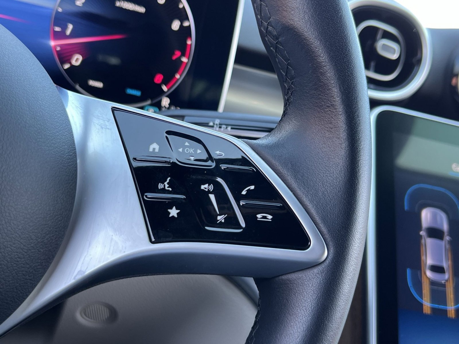 Used 2024 Mercedes-Benz C 300 4MATIC Sedan image 29