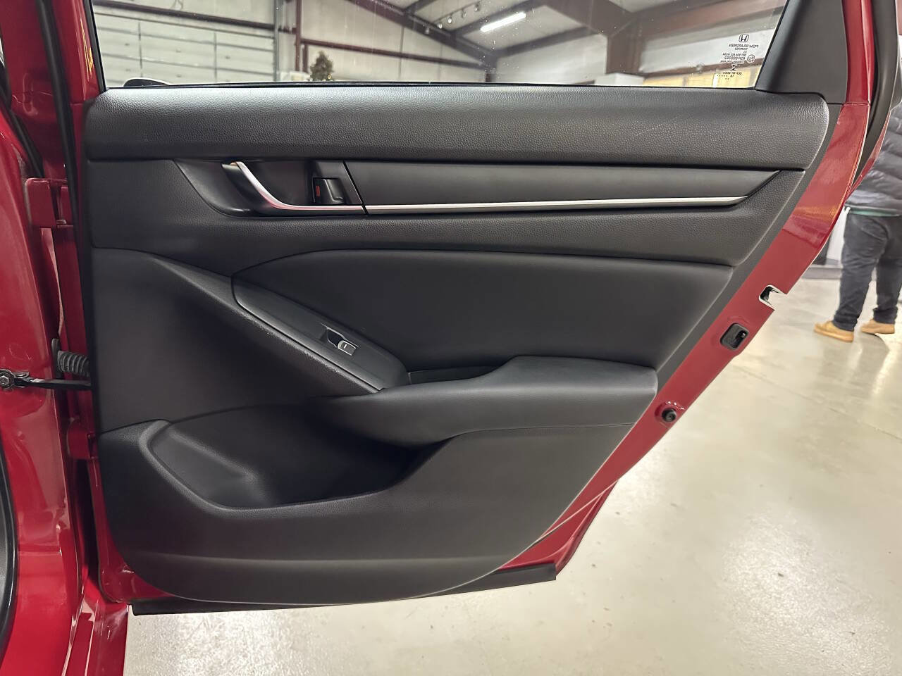 Used 2018 Honda Accord Sport image 14