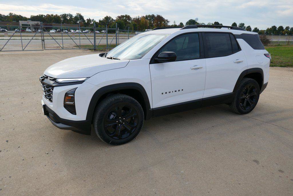 New 2026 Chevrolet Equinox LT w/ Midnight Edition image 6