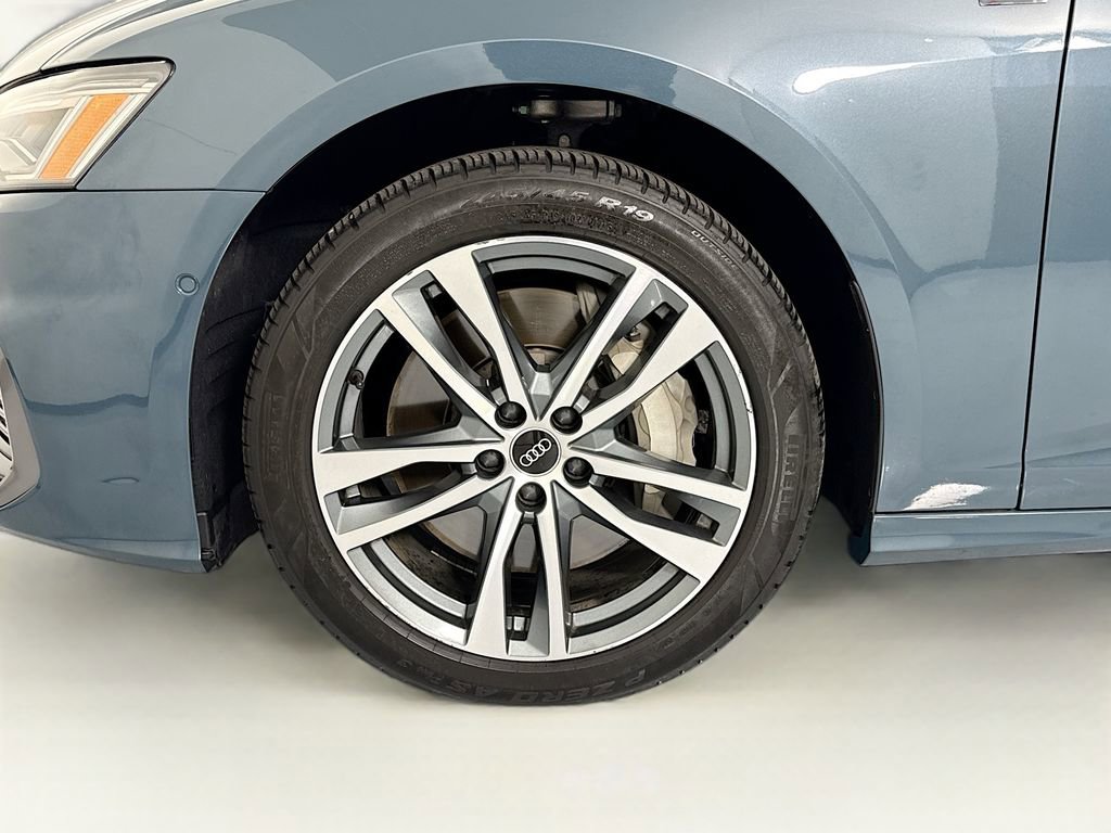 Used 2021 Audi A6 Premium Plus w/ Premium Plus Package image 31