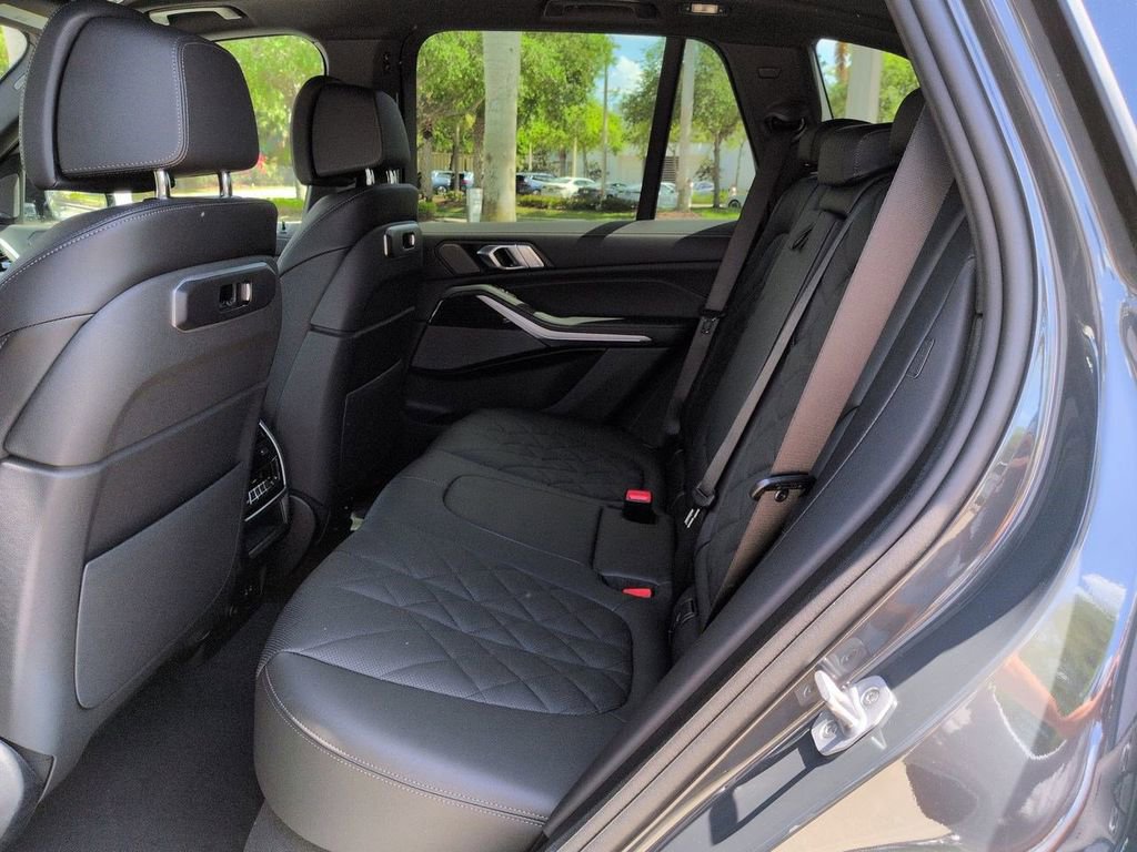 New 2026 BMW X5 sDrive40i w/ M Sport Package image 14