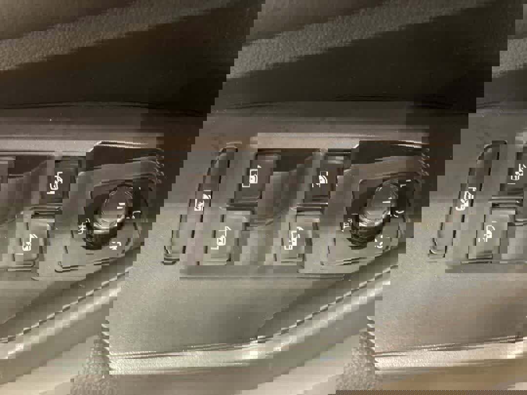 Used 2019 Volkswagen Jetta S w/ Driver Assistance Package image 15