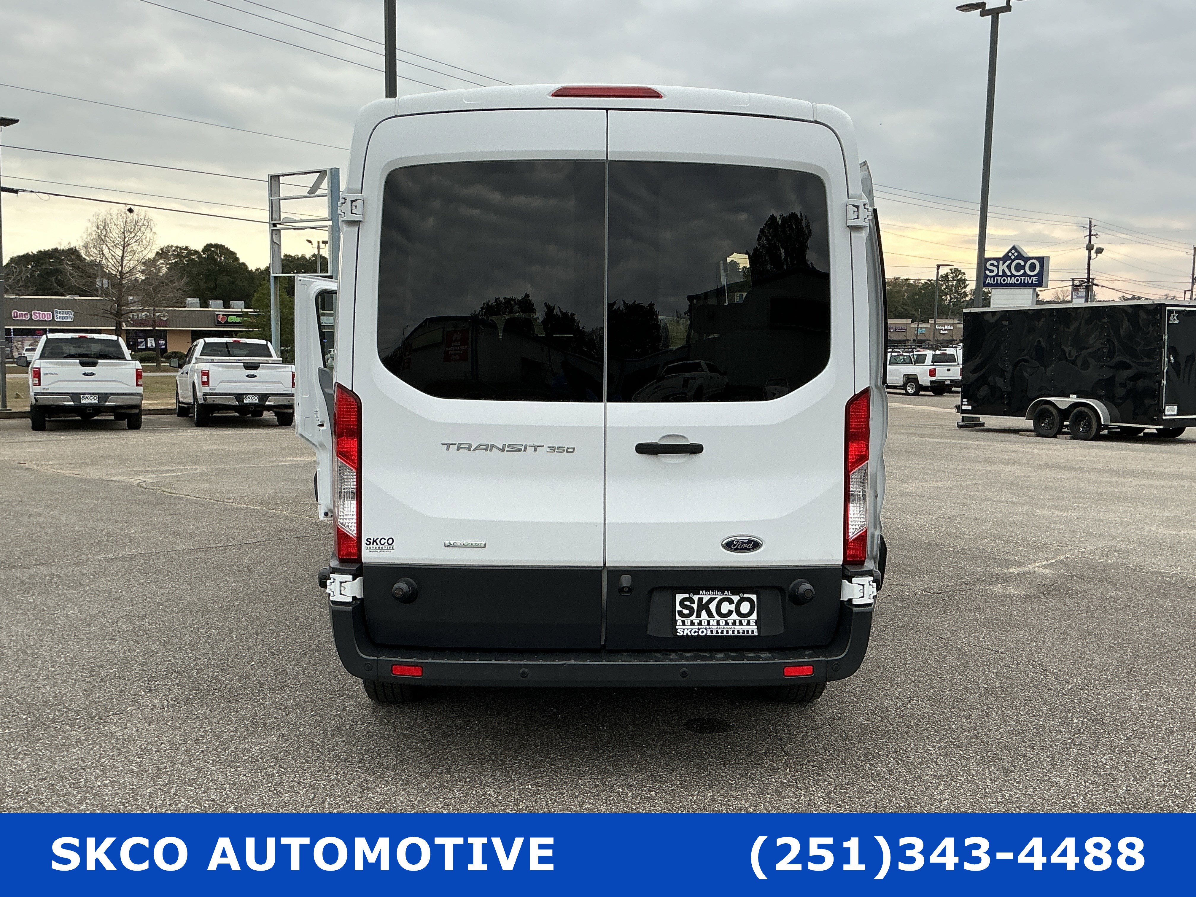 Used 2016 Ford Transit 350 XL image 30